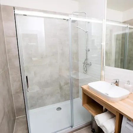 Jbhotels Deluxe 3*
